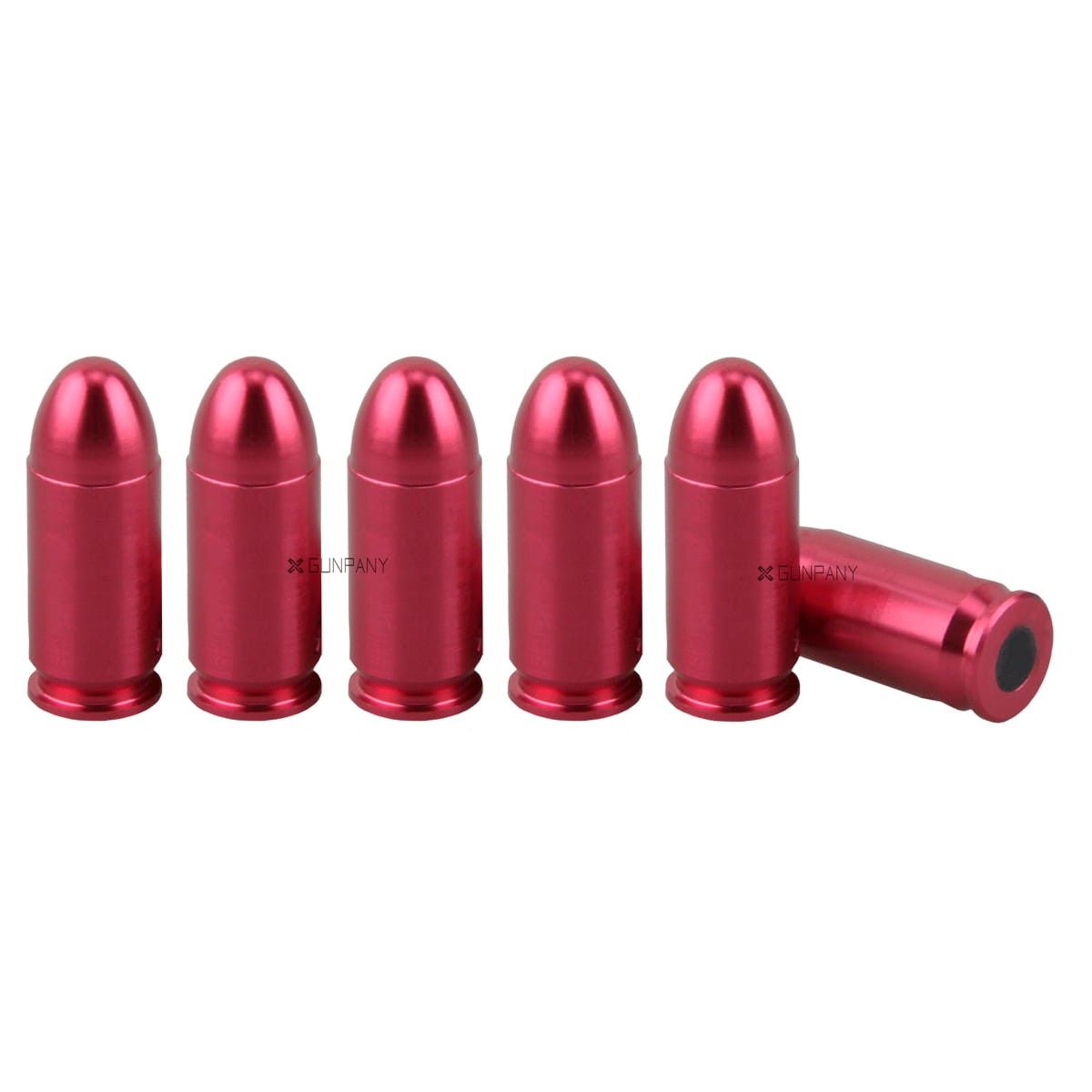 Fünf rote Snap Caps aus Aluminium im Kaliber .45 ACP. Ideal für sicheres Trockentraining und Ladeübungen.