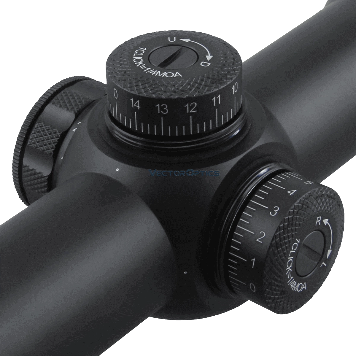 Detailansicht der Höhen- und Seitenverstellung des Grizzly 3–12×56 Zielfernrohrs mit 1/4 MOA Klicks für präzise Zielanpassung.