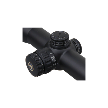 Detailansicht der Verstelltürme des Vector Optics Continental x6 3-18x50 mit präziser MOA-Skalierung und Parallaxenausgleich.