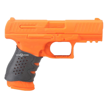 Taktische Gummigriffhülle montiert auf Pistolenmodell SCOT-21, bietet ergonomischen Komfort und festen Griff bei jeder Witterung.