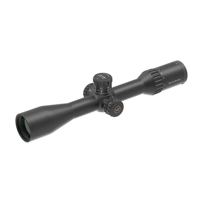 Seitliche Ansicht des Continental X8 2–16x44 ED SFP Zielfernrohrs mit taktischen Verstelltürmen und mattschwarzem Gehäuse.