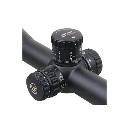 Detailansicht des Höhen- und Seitenturms des Continental x6 4-24x50 Tactical SFP mit klarer Skalierung und Zero-Stop-Funktion.