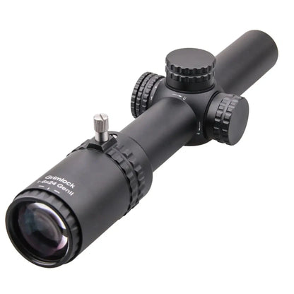 Rückansicht des Grimlock 1–6×24 LPVO Zielfernrohrs Gen II mit Vergrößerungshebel und präziser Zoomsteuerung für dynamisches IPSC Schießen.