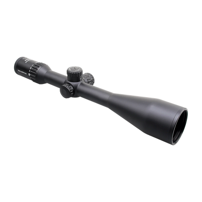Schrägansicht des Continental x6 5-30x56 SFP Jagd Zielfernrohrs mit robustem Design und fein einstellbarem Zoom für Langstreckenschüsse.