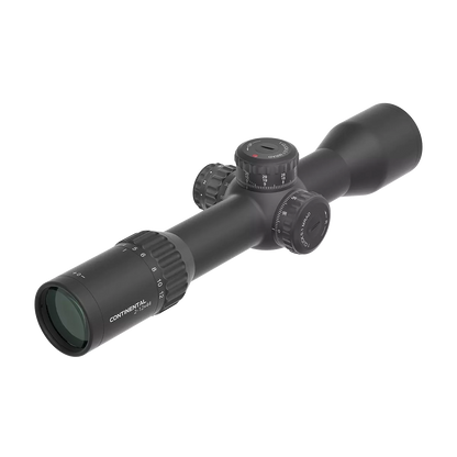 Seitenansicht des Continental X6 2–12×44 Zielfernrohrs mit klarer Skalierung und robustem Zoom-Ring für schnelle Anpassung.