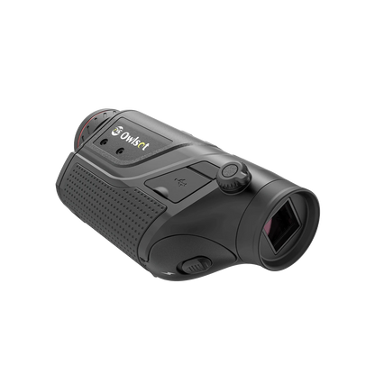 Detailansicht der OwlSet MXC10 Wärmebildkamera mit Fokussierrad und ergonomischer Form, ideal für mobile Einsätze.