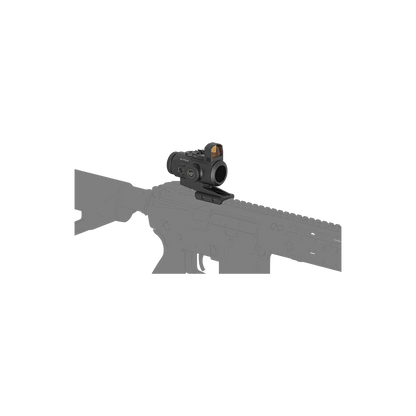 Montiertes Vector Optics 4x24 Prisma-Zielfernrohr mit Green Dot auf einer Waffe, ideal für taktische Anwendungen und mittlere Distanzen.