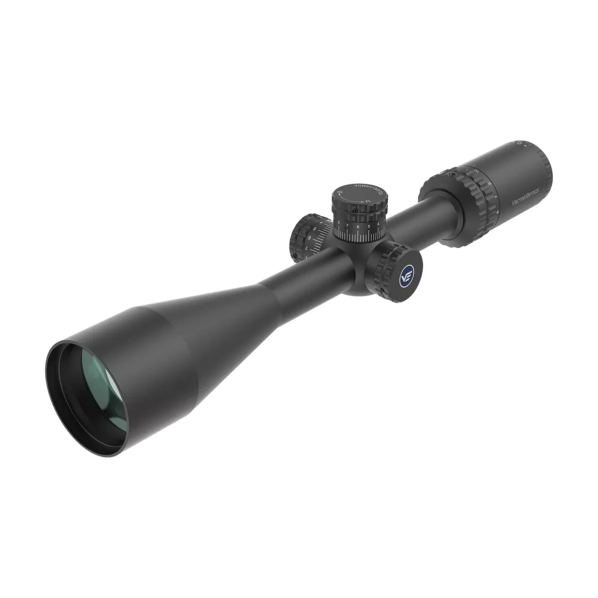 Seitliche Perspektive des Hugo 6-24x50 SFP Zielfernrohrs mit verstellbarem Turm und großem Objektiv für klare Zielerfassung bei Jagd und Sport.