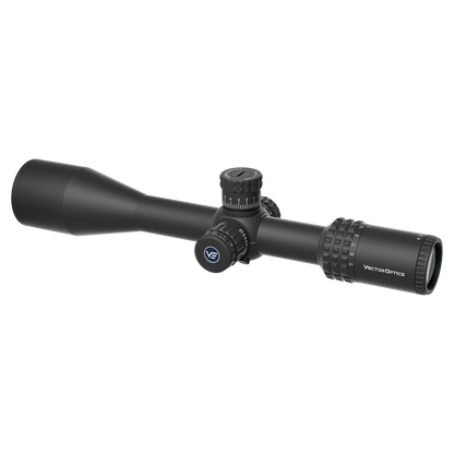 Linke Seitenansicht des Sentinel 5-25x50 HD FFP Zielfernrohrs mit Vector Optics Logo und ergonomischem Design für präzise Zielverfolgung.