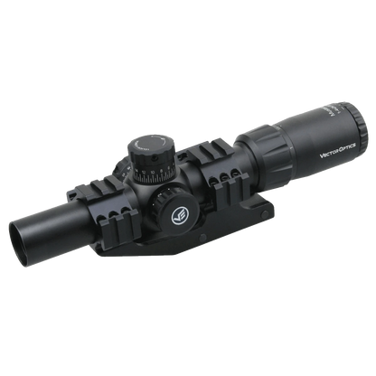 Mustang 1-4x24 FFP - Vector Optics Zielfernrohr mit 1-4x Vergrößerung und taktischen Einstelltürmen für präzises Schießen auf kurze Distanzen.