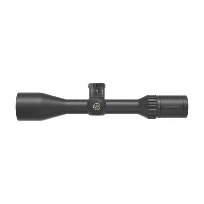 Vector Optics Zielfernrohr Continental x6 3-18x50 SFP SCOL-53 in Seitenansicht mit robustem Gehäuse für präzises Schießen bei Tageslicht.