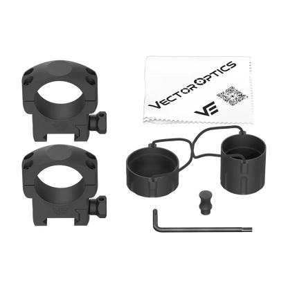 Lieferumfang des Forester 1-5x24 SFP Fiber Zielfernrohrs mit Montageringen, Schutzkappen, Reinigungstuch und Werkzeug für einfache Montage.