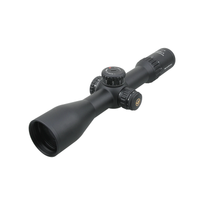 Vector Optics Continental x6 3-18x50 FFP Zielfernrohr mit beleuchtetem Absehen und robustem Gehäuse für präzises Schießen auf lange Distanzen.