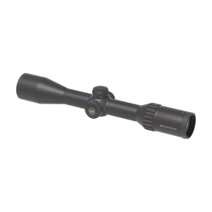 Vielseitiges Continental X6 Zielfernrohr mit MPVO SFP-Technologie und ergonomischem Design für präzises Schießen auf mittlere Distanzen.