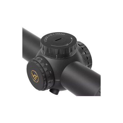 Detailansicht der MRAD-Verstelltürme des Vector Optics Tauron 1–6×24 SFP für präzise Höhen- und Seitenverstellung bei jedem Wetter.