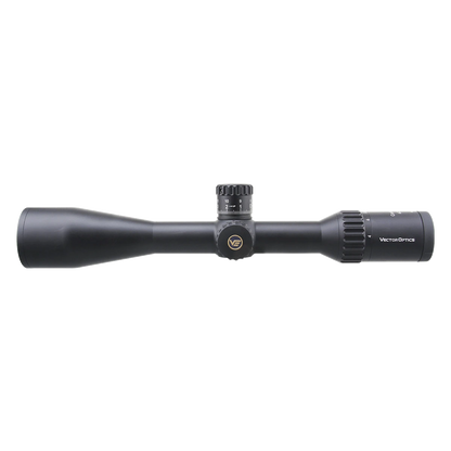 Seitliche Ansicht des Continental x6 4-24x50 Tactical SFP Zielfernrohrs mit mattschwarzem Finish und Vector Optics Logo.