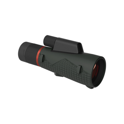 Robustes Vector Optics Monokular Forester 8-16x56 ED mit griffiger Oberfläche und IP67-Schutz, perfekt für den Einsatz bei jedem Wetter.